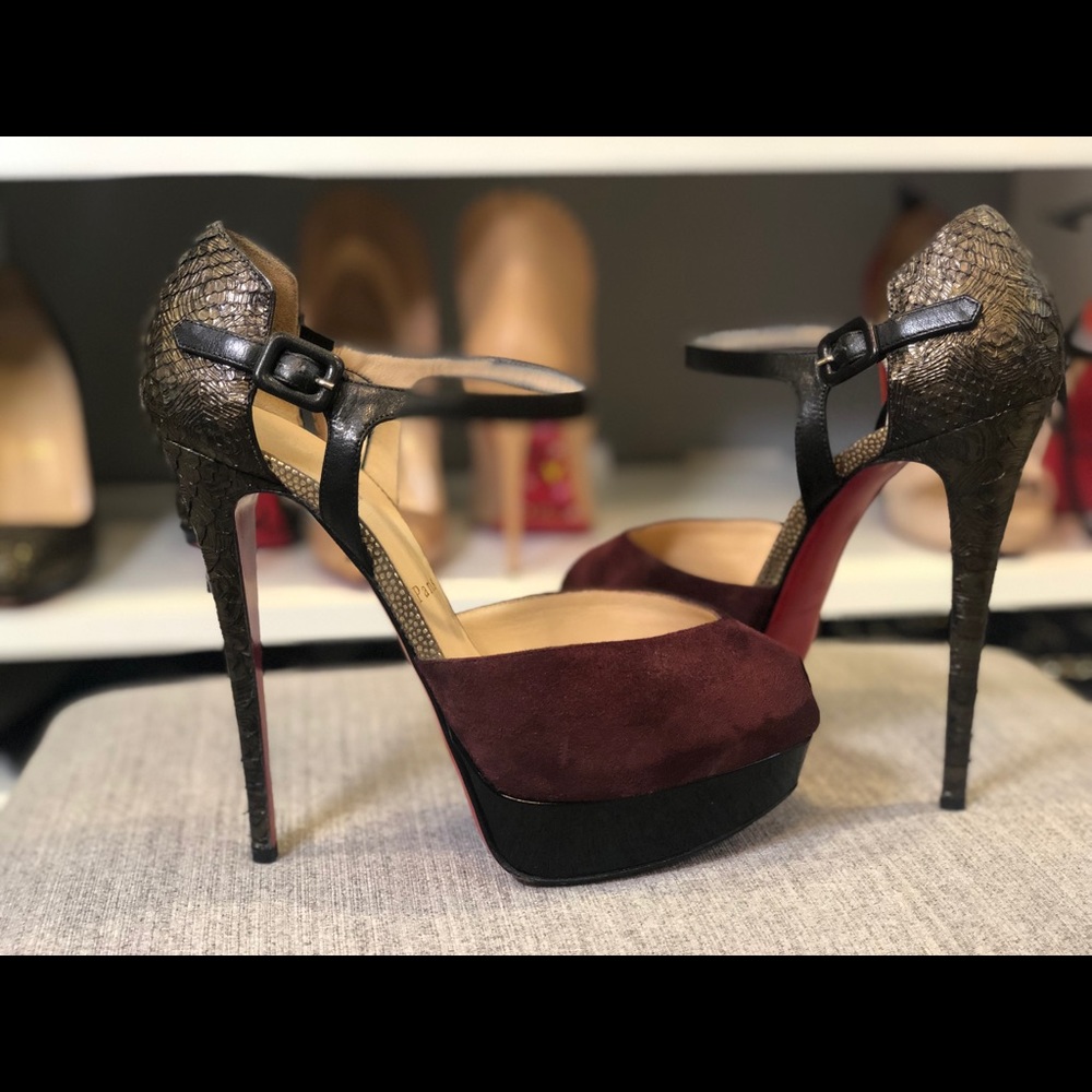 Christian Louboutin No.299 python/suede pumps Size 10 but runs 1/2-1 size small